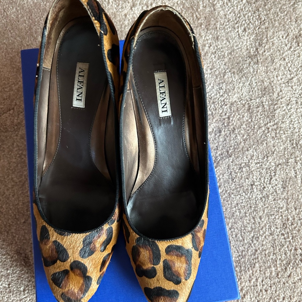 Alfani leopard print wedges
